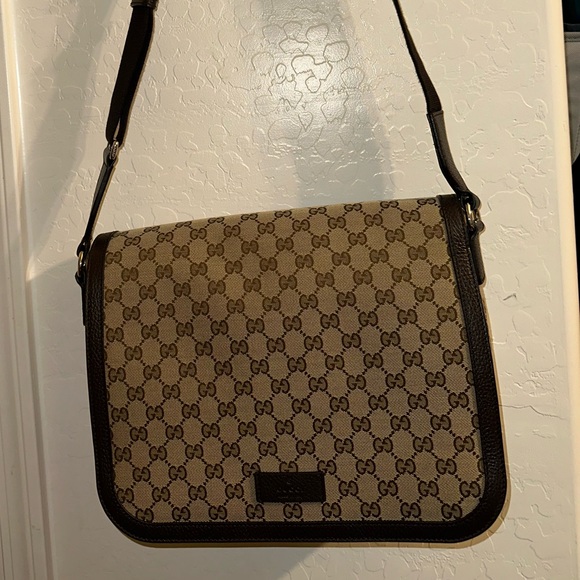 LARGE Gucci GG Canvas Flap Messenger Bag - Picture 4 of 8